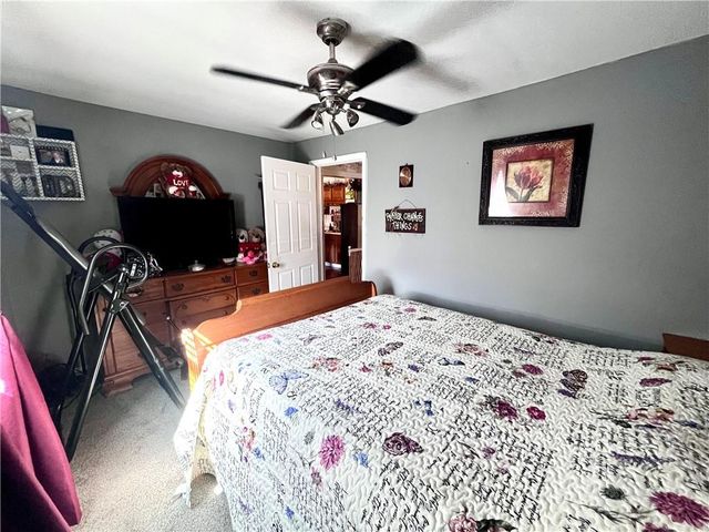 706 S Butler Drive, Harrisonville, MO 64701