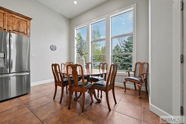 214 Whisper Cove Place, Idaho Falls, ID 83404