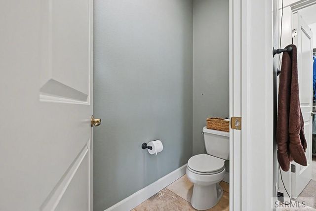 214 Whisper Cove Place, Idaho Falls, ID 83404