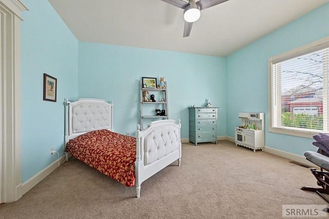214 Whisper Cove Place, Idaho Falls, ID 83404