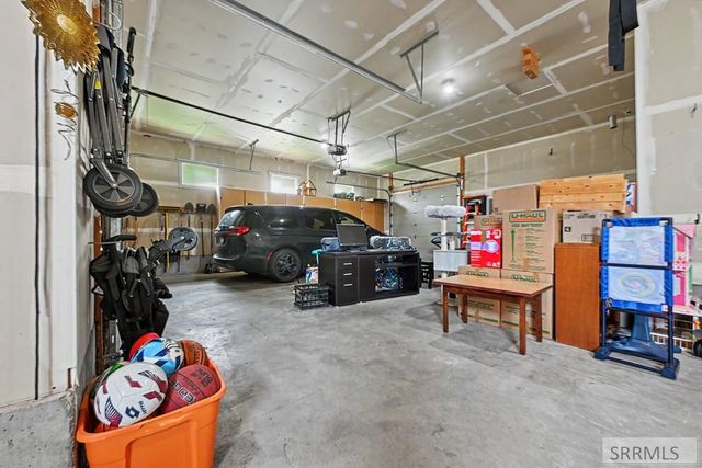 214 Whisper Cove Place, Idaho Falls, ID 83404