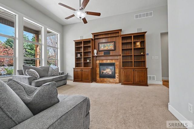 214 Whisper Cove Place, Idaho Falls, ID 83404