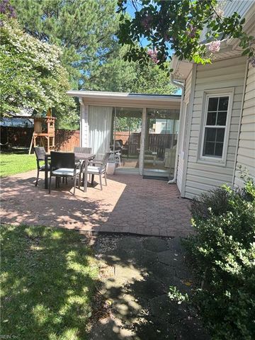 920 Foxboro DR, Newport News, VA 23602