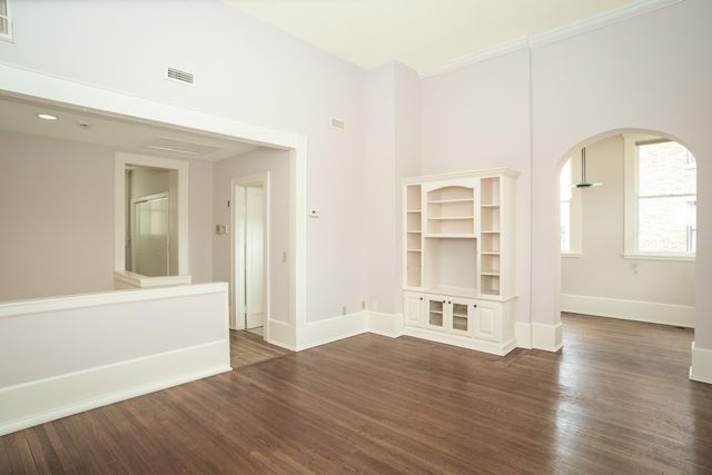 900 Vine Street 3, Chattanooga, TN 37403
