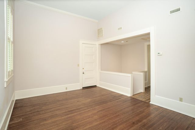900 Vine Street 3, Chattanooga, TN 37403