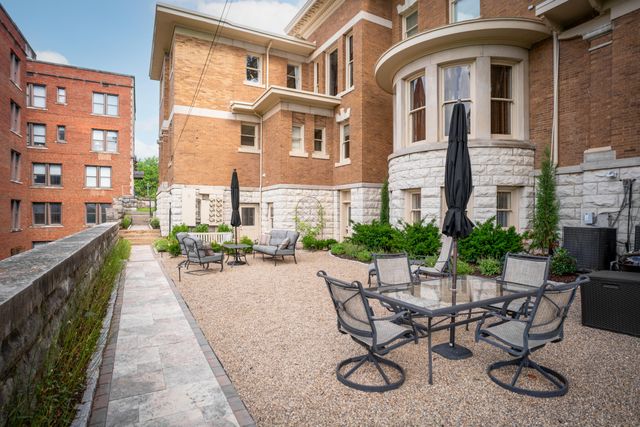 900 Vine Street 3, Chattanooga, TN 37403