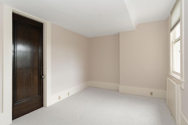 900 Vine Street 3, Chattanooga, TN 37403