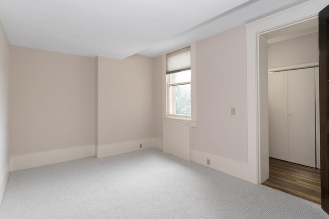 900 Vine Street 3, Chattanooga, TN 37403