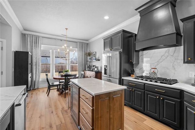 5705 S 47th Street, Rogers, AR 72758