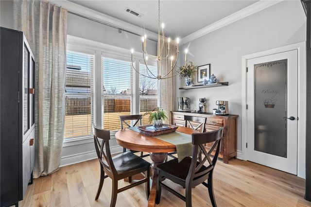 5705 S 47th Street, Rogers, AR 72758