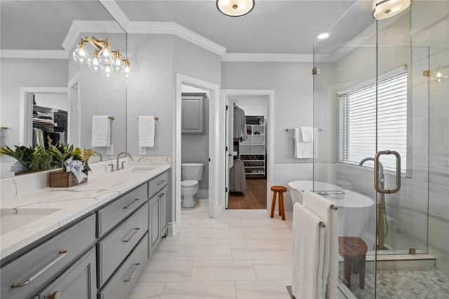 5705 S 47th Street, Rogers, AR 72758