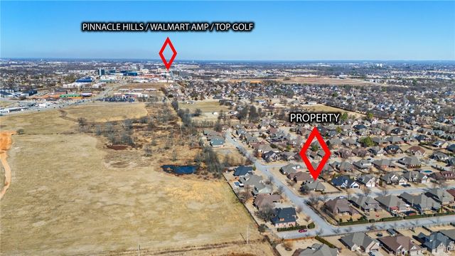 5705 S 47th Street, Rogers, AR 72758