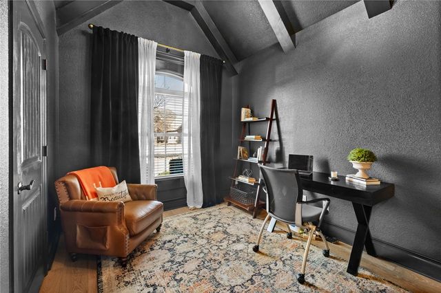 5705 S 47th Street, Rogers, AR 72758