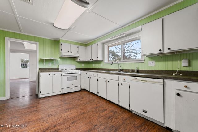 507 Main Street, Bay Saint Louis, MS 39520