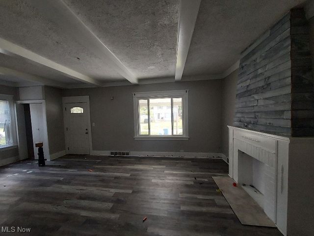 57 Wilson Avenue, Niles, OH 44446