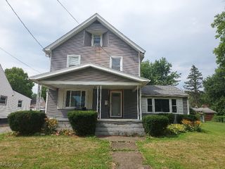57 Wilson Avenue, Niles, OH 44446