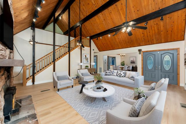 10922 E Lime Kiln Rd, Grass Valley, CA 95949