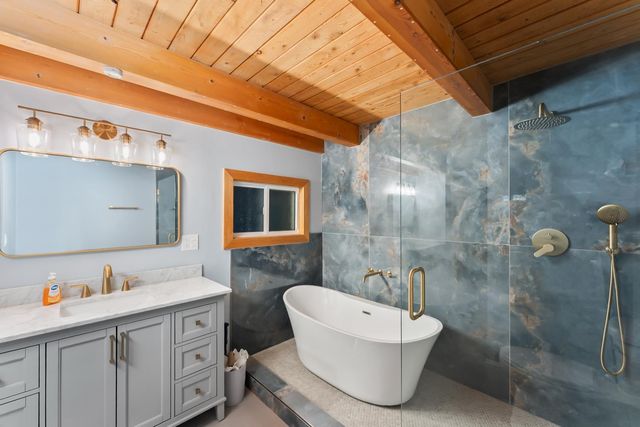 10922 E Lime Kiln Rd, Grass Valley, CA 95949