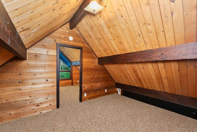 10922 E Lime Kiln Rd, Grass Valley, CA 95949