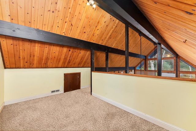 10922 E Lime Kiln Rd, Grass Valley, CA 95949