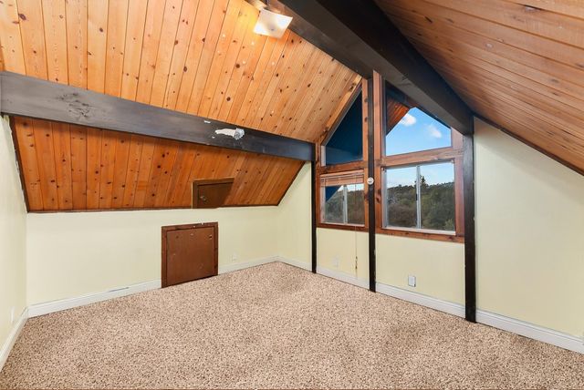 10922 E Lime Kiln Rd, Grass Valley, CA 95949