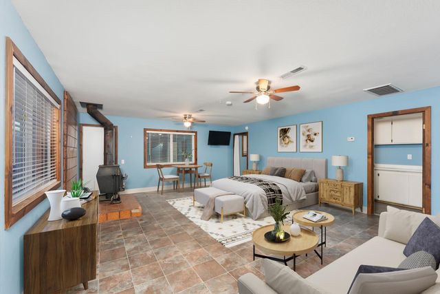 10922 E Lime Kiln Rd, Grass Valley, CA 95949