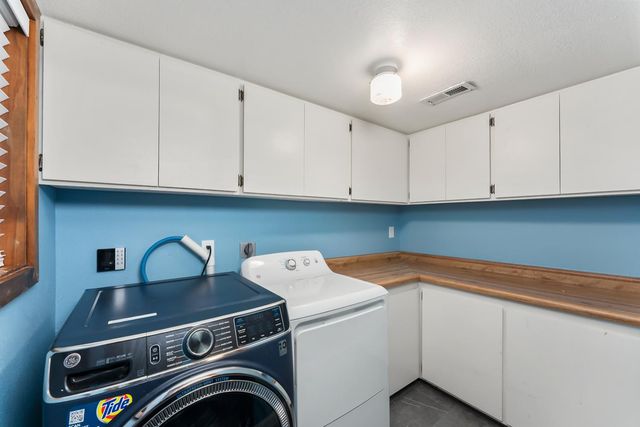 10922 E Lime Kiln Rd, Grass Valley, CA 95949