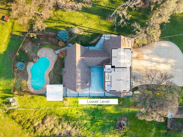 10922 E Lime Kiln Rd, Grass Valley, CA 95949