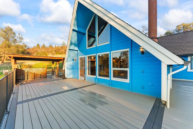 10922 E Lime Kiln Rd, Grass Valley, CA 95949