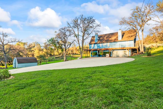 10922 E Lime Kiln Rd, Grass Valley, CA 95949