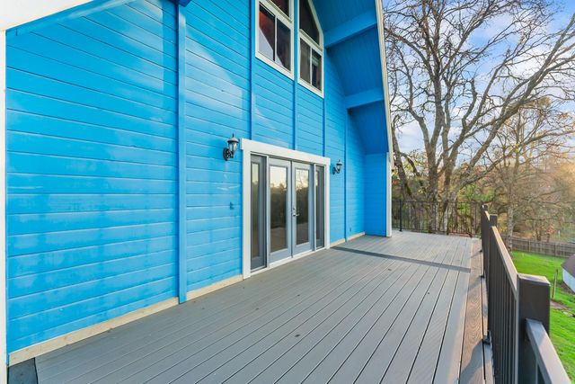 10922 E Lime Kiln Rd, Grass Valley, CA 95949