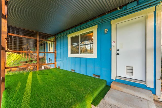 10922 E Lime Kiln Rd, Grass Valley, CA 95949