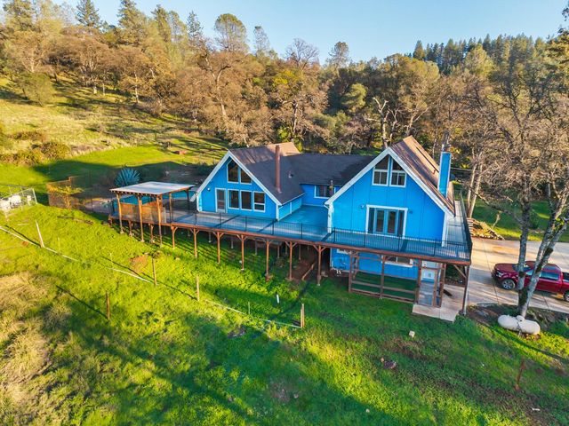 10922 E Lime Kiln Rd, Grass Valley, CA 95949