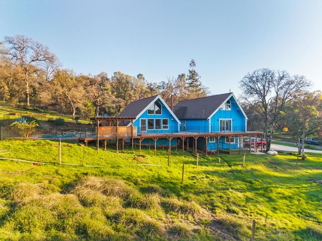 10922 E Lime Kiln Rd, Grass Valley, CA 95949