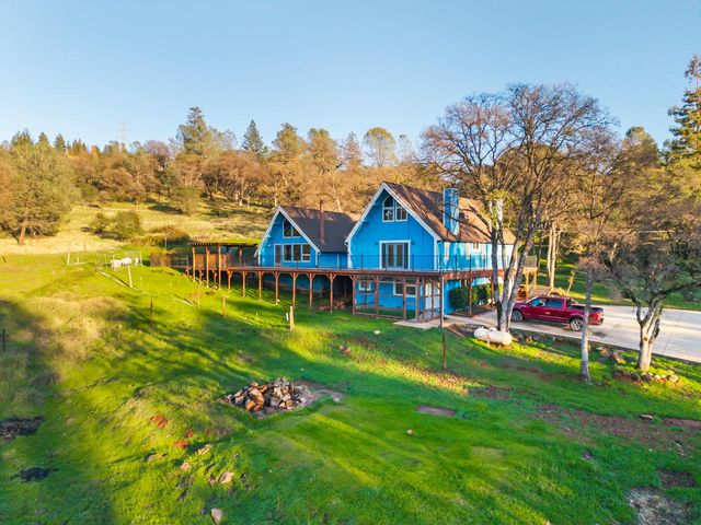 10922 E Lime Kiln Rd, Grass Valley, CA 95949