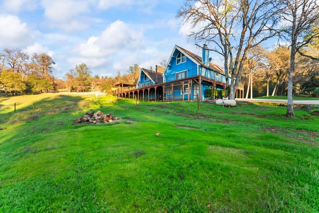 10922 E Lime Kiln Rd, Grass Valley, CA 95949