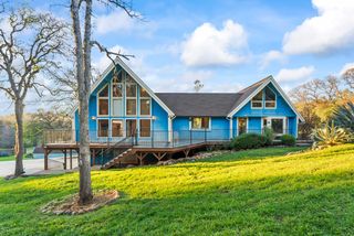 10922 E Lime Kiln Rd, Grass Valley, CA 95949