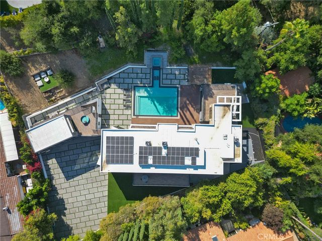 4653 Vanalden Avenue, Tarzana, CA 91356