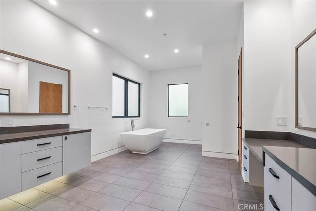 4653 Vanalden Avenue, Tarzana, CA 91356