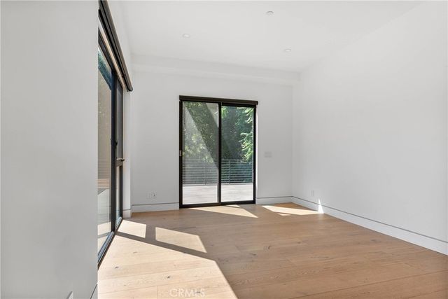 4653 Vanalden Avenue, Tarzana, CA 91356