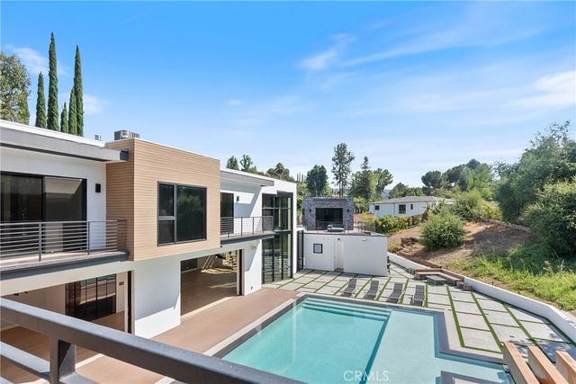 4653 Vanalden Avenue, Tarzana, CA 91356
