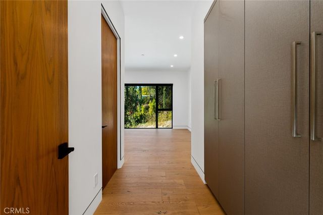 4653 Vanalden Avenue, Tarzana, CA 91356