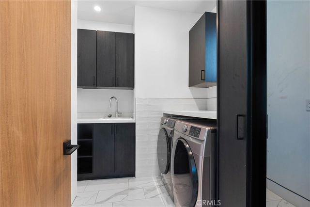 4653 Vanalden Avenue, Tarzana, CA 91356