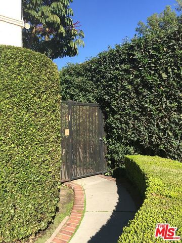 6111 Afton Place, Los Angeles, CA 90028