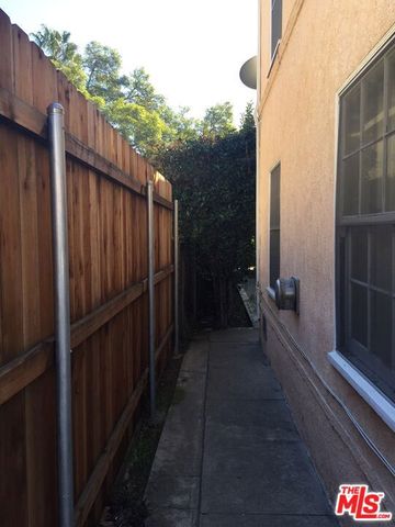 6111 Afton Place, Los Angeles, CA 90028