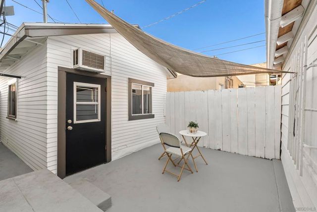 2730 Monroe Ave, San Diego, CA 92116