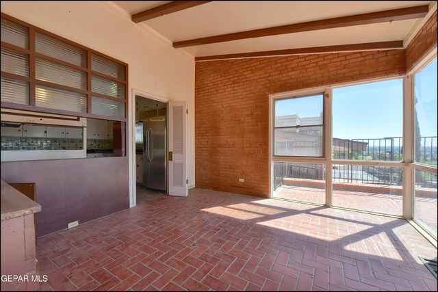 2400 SAVANNAH Avenue, El Paso, TX 79930