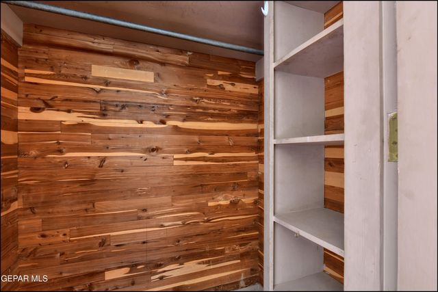 2400 SAVANNAH Avenue, El Paso, TX 79930