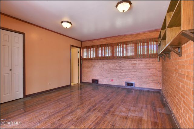 2400 SAVANNAH Avenue, El Paso, TX 79930