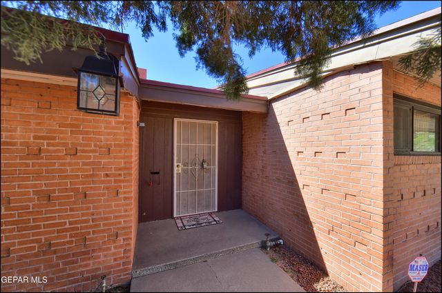 2400 SAVANNAH Avenue, El Paso, TX 79930